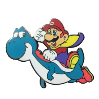 Mario ride Yoshi pin de dinossauro bonito broche jogo de Nintendo emblema engraçado dom crianças casaco de mochila de decoração